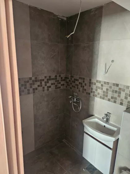 Nine Kirsanove | 4zida.rs