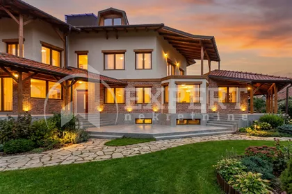 Rujnička | 4zida.rs