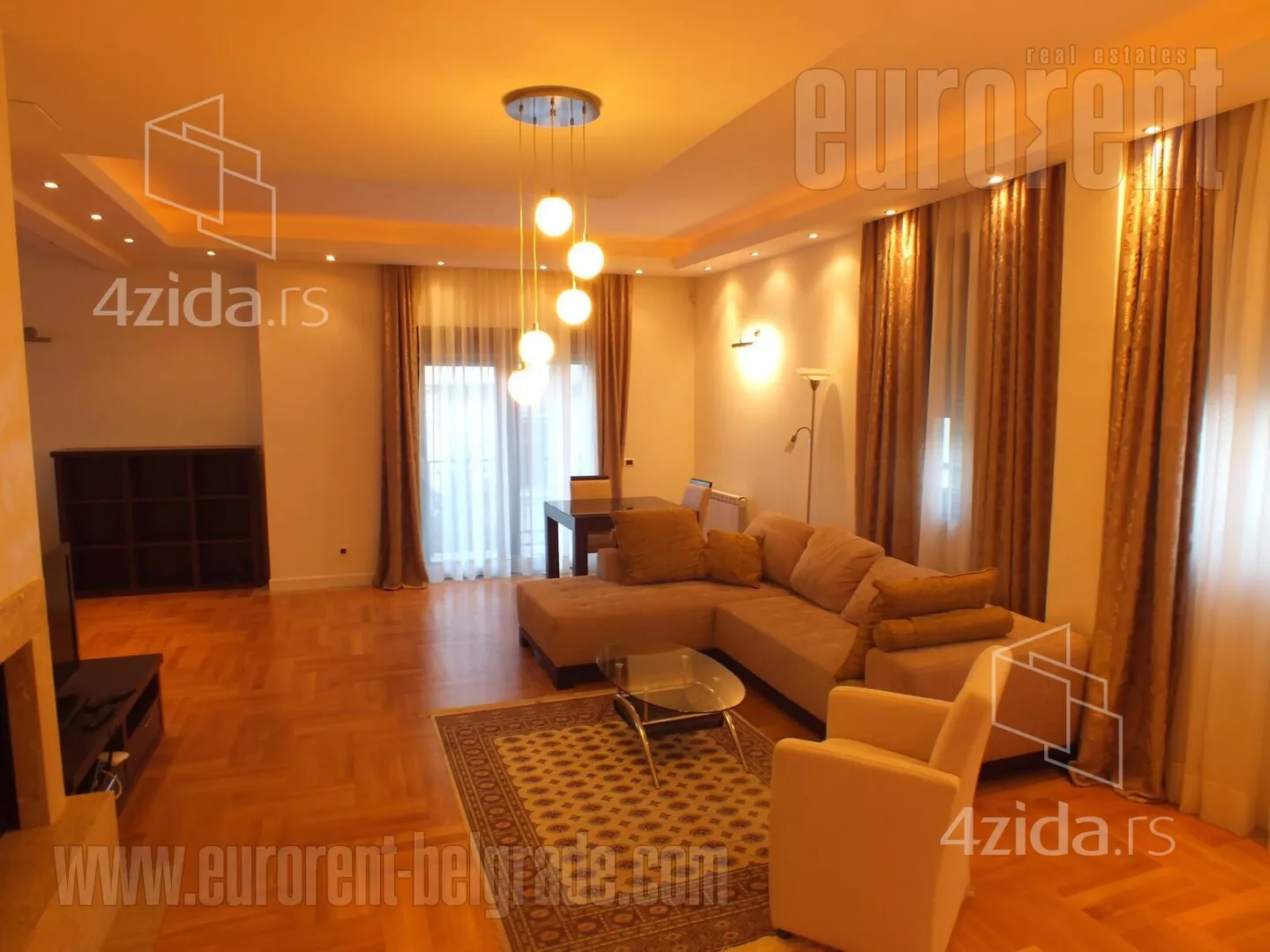 Četvoroiposoban stan | 4zida