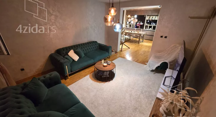 Troiposoban stan | 4zida