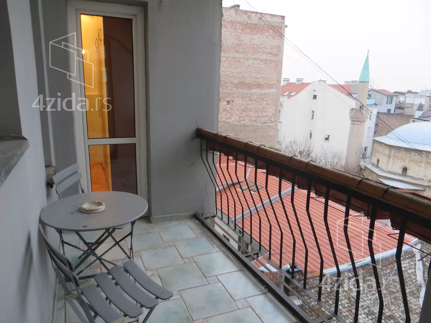 Petosoban stan | 4zida