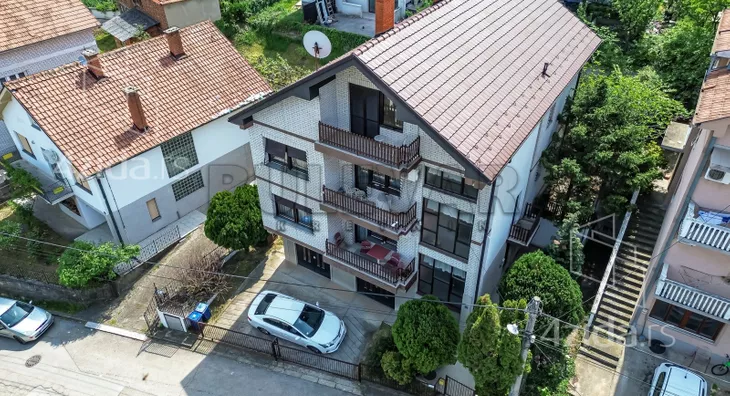4-etažna kuća | 4zida
