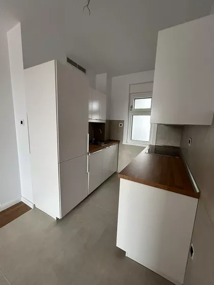 Nikolaja Hartviga | 4zida.rs