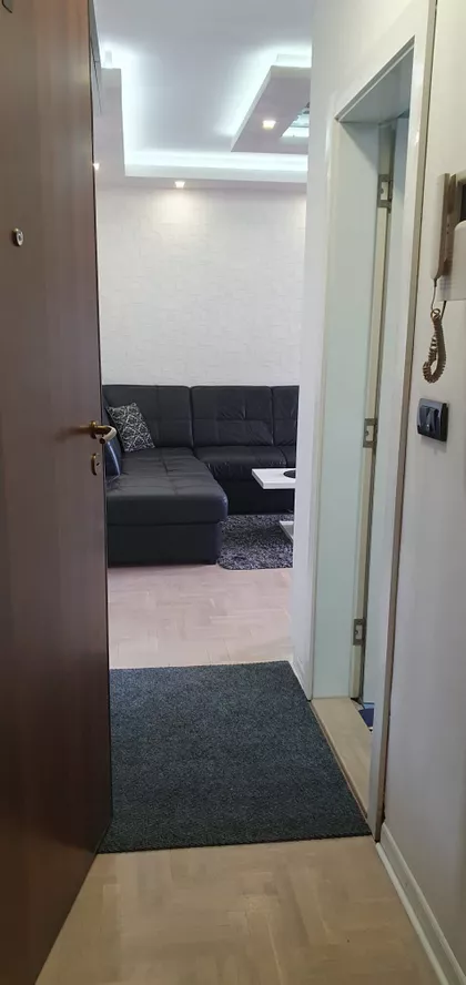 Crveni Krst Vračar | 4zida.rs