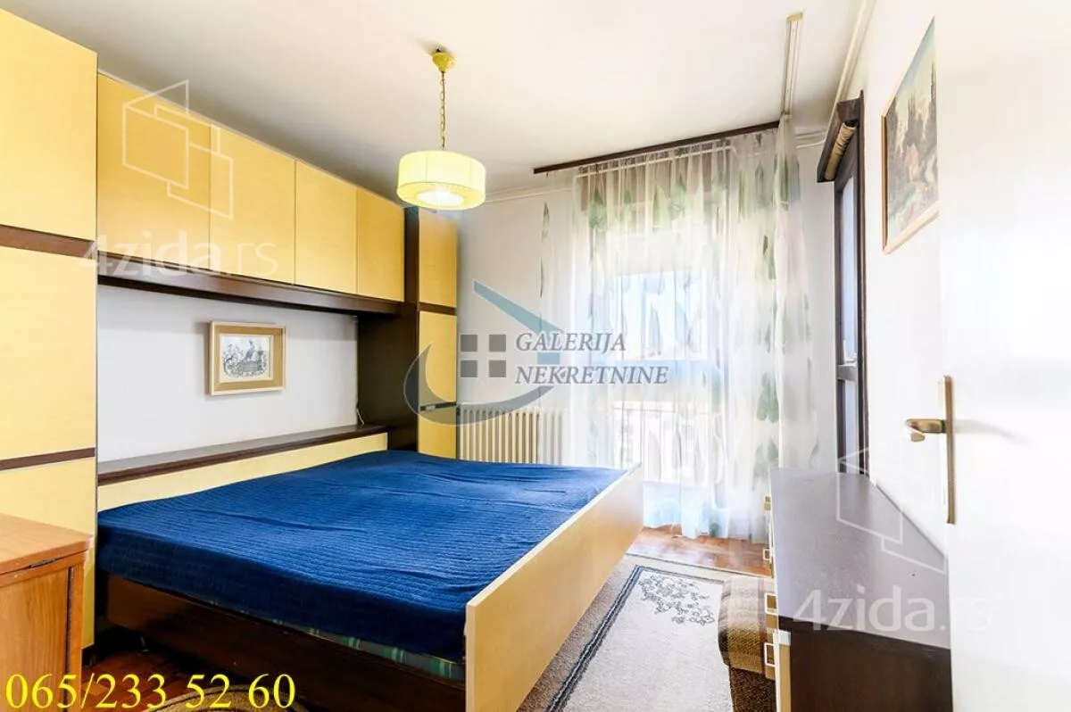 Troiposoban stan | 4zida