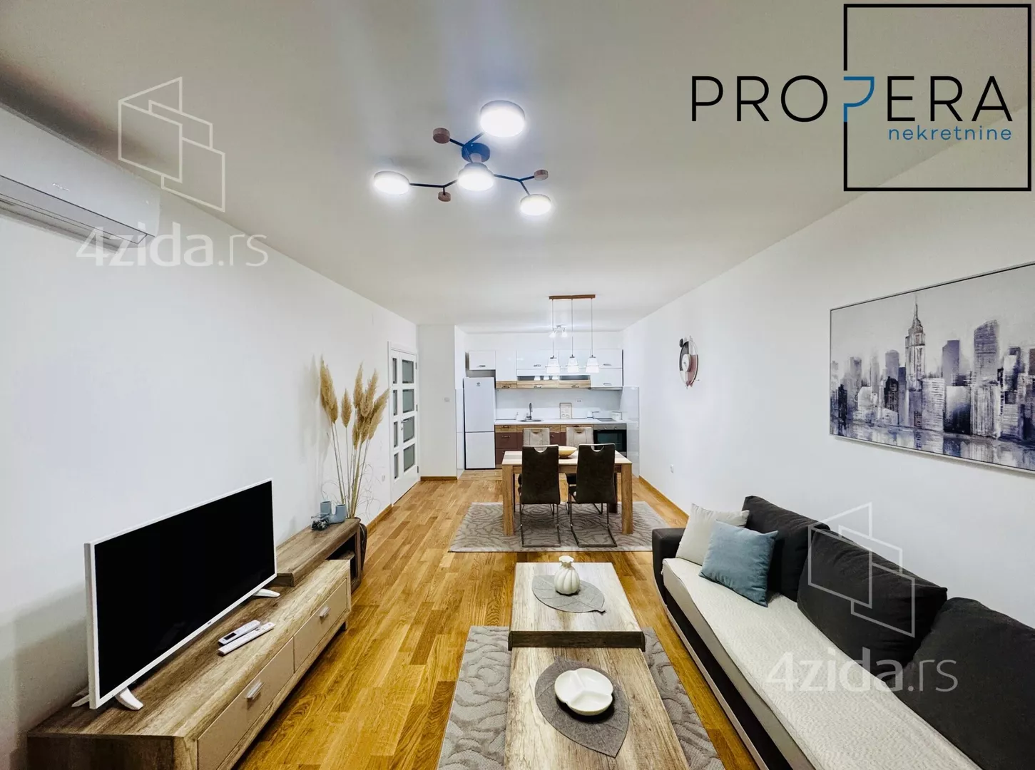 Jednoiposoban stan | 4zida