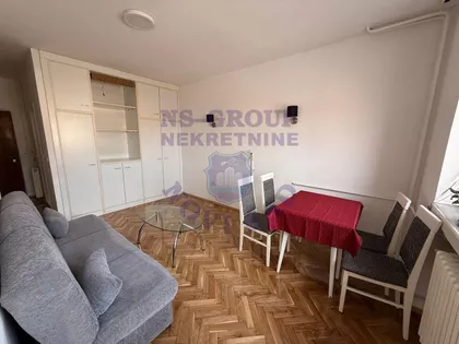 Bulevar Patrijarha Pavla (Somborski Bulevar) | 4zida.rs