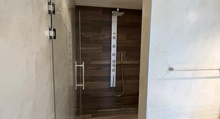 Šestosoban stan | 4zida