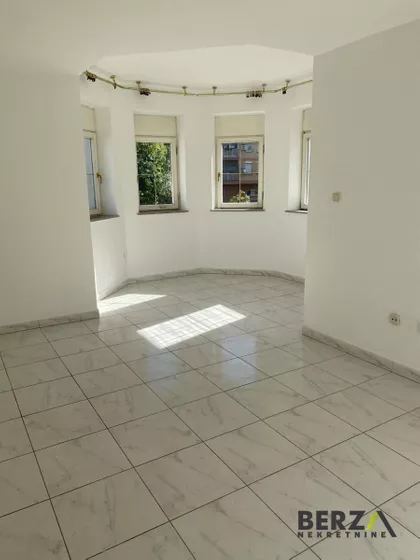 Nova Detelinara | 4zida.rs