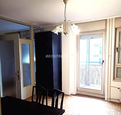 Crveni Krst Vračar | 4zida.rs