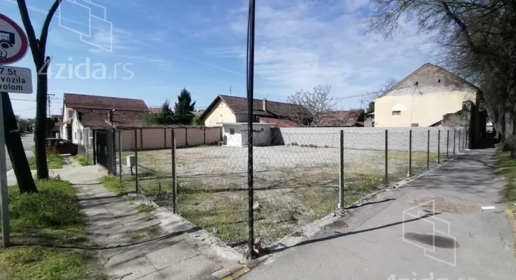 Plac | 4zida