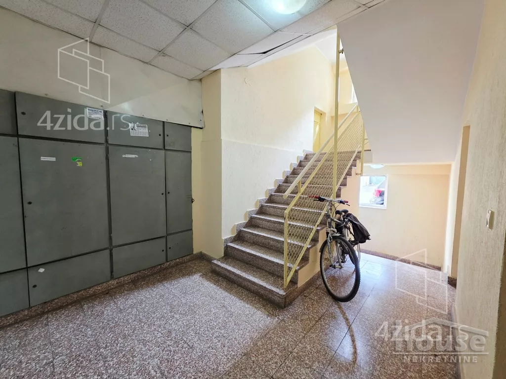 Garsonjera | 4zida
