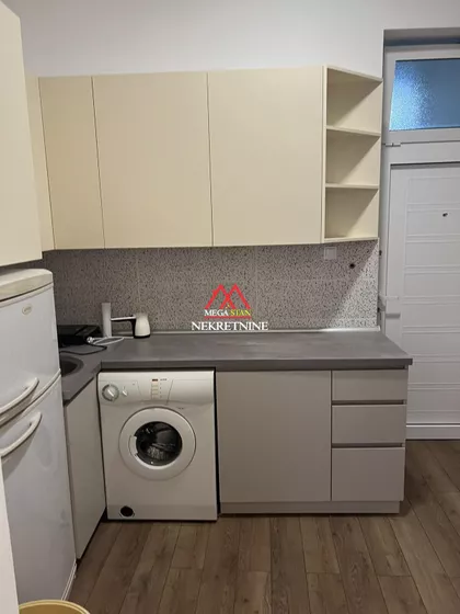 Poštanska | 4zida.rs