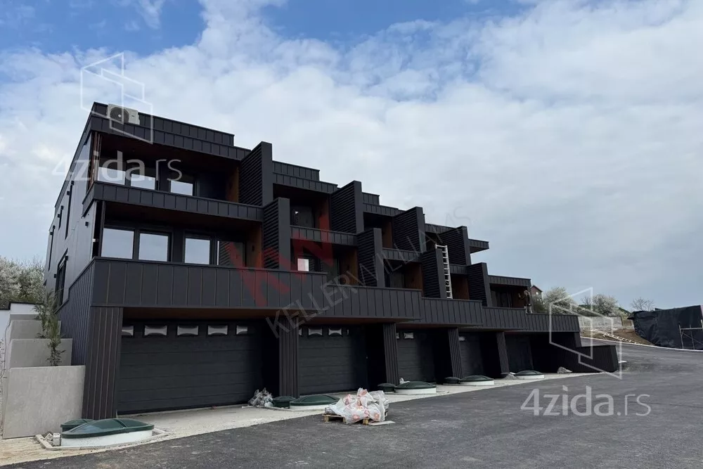 3-etažna kuća | 4zida