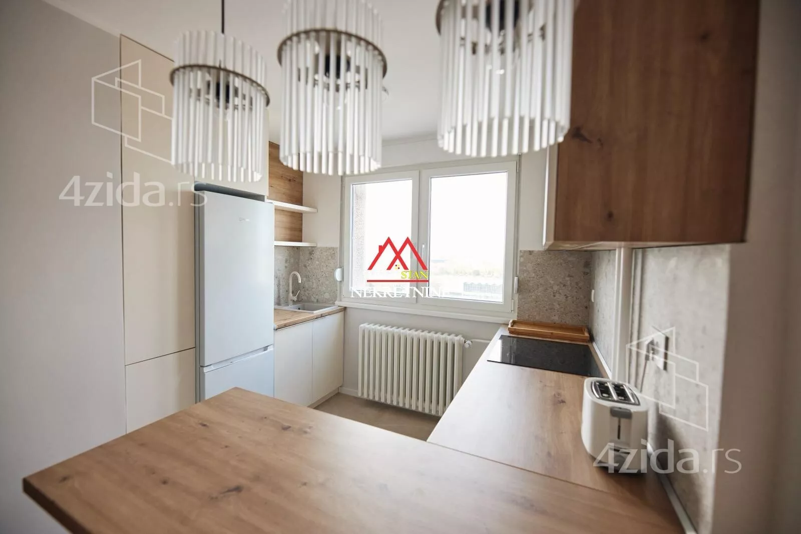 Jednoiposoban stan | 4zida