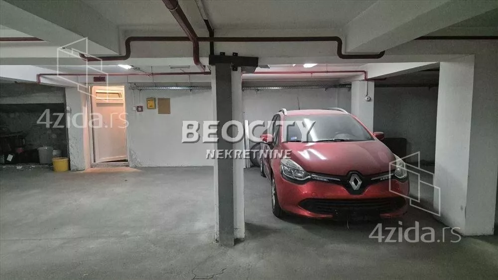 Garaža/Parking | 4zida