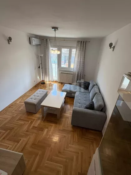 Sarajevska | 4zida.rs