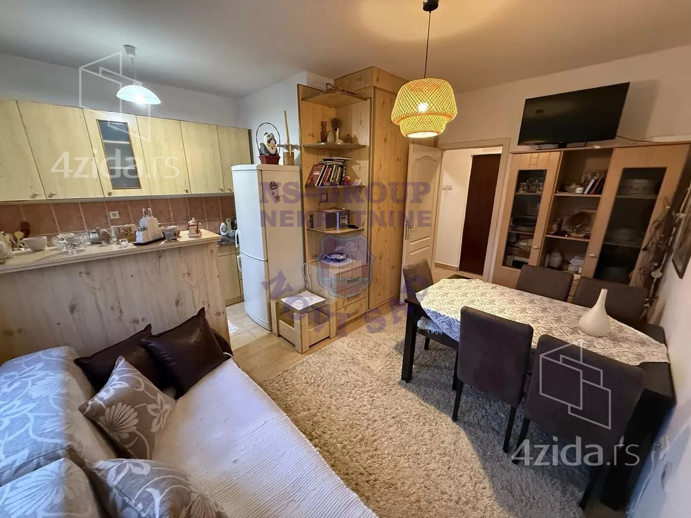 Jednoiposoban stan | 4zida