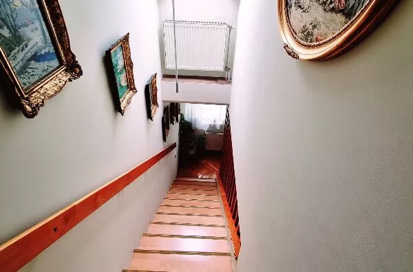 Petoiposoban stan | 4zida