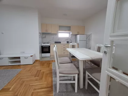 Studenička | 4zida.rs
