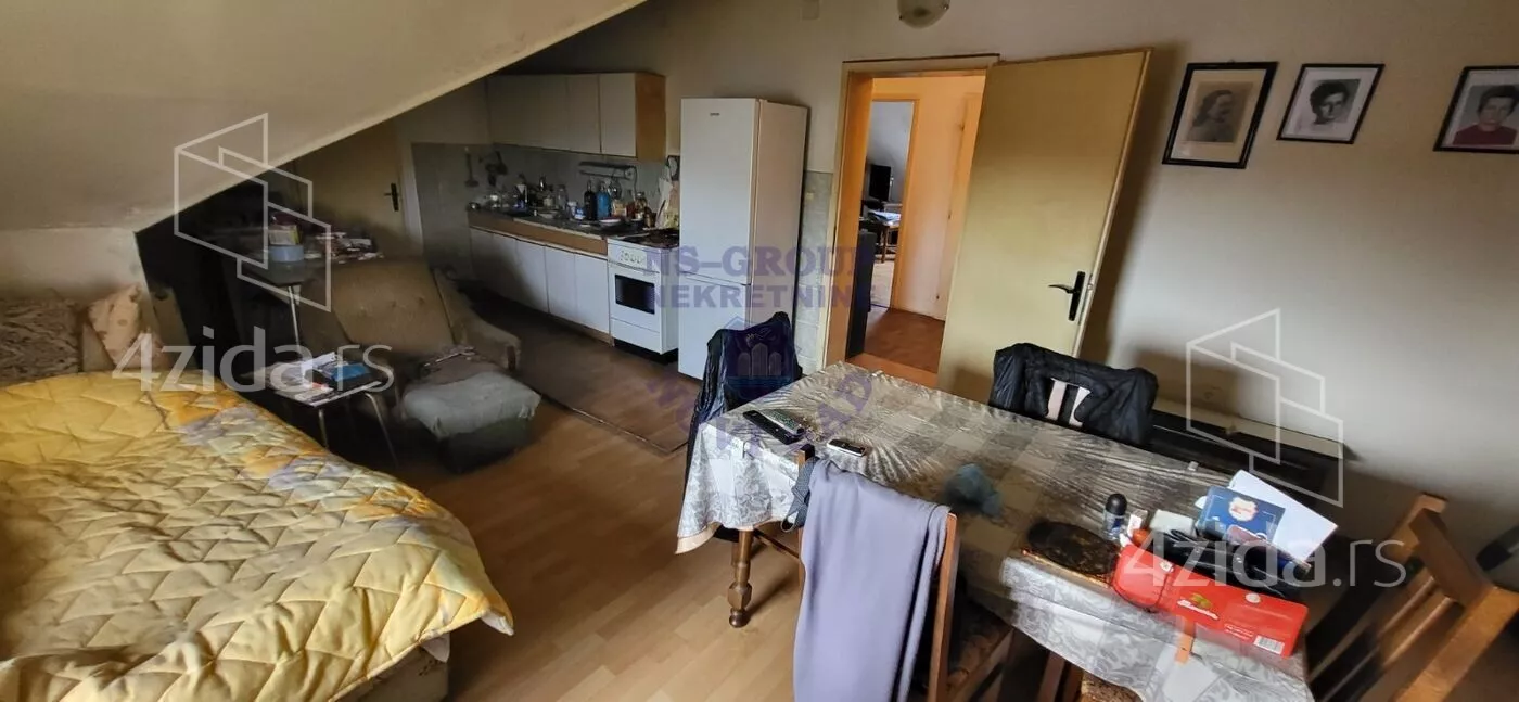 Troiposoban stan | 4zida