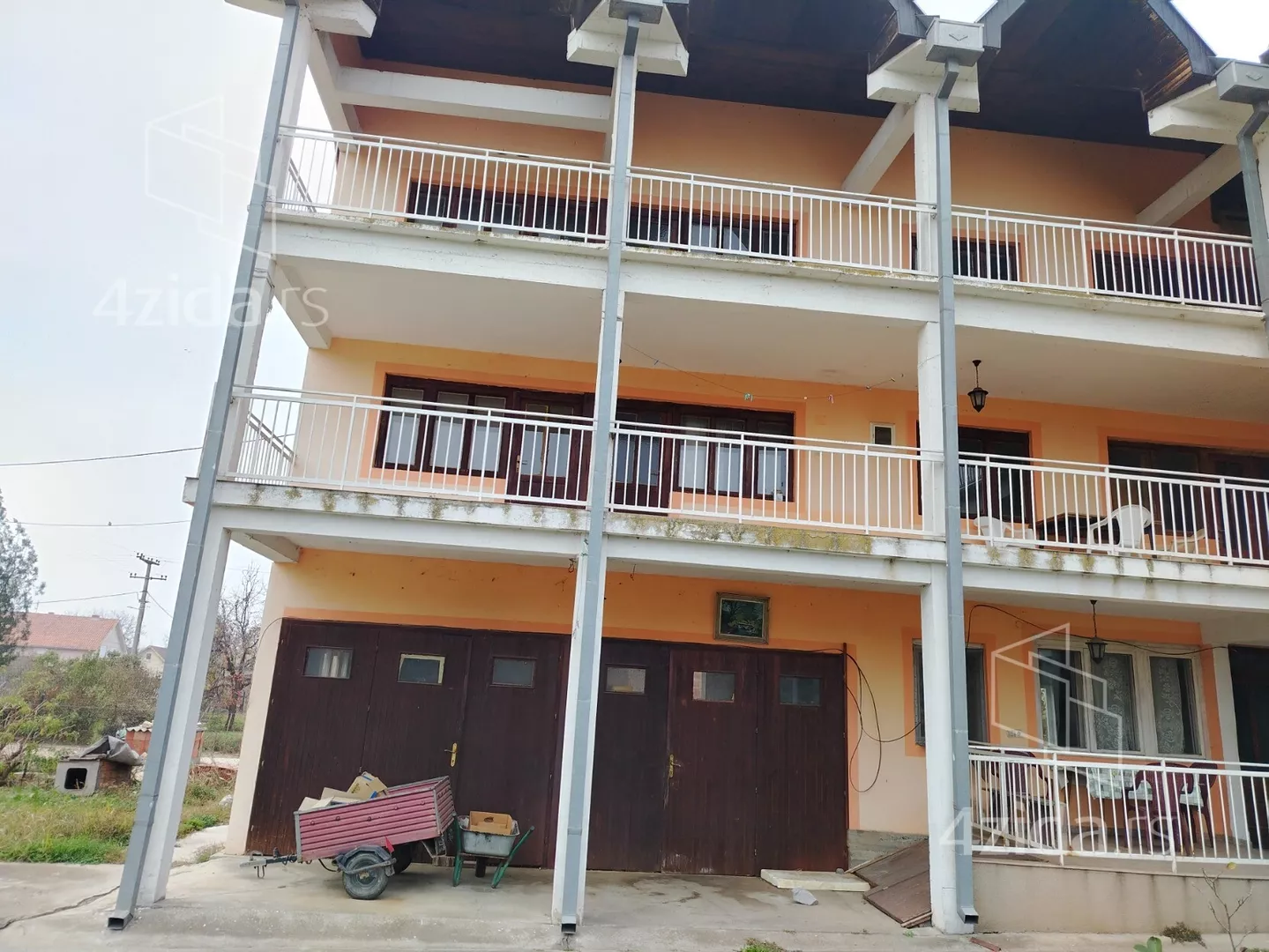 3-etažna kuća | 4zida