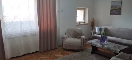 Trg 14.Oktobar | 4zida.rs