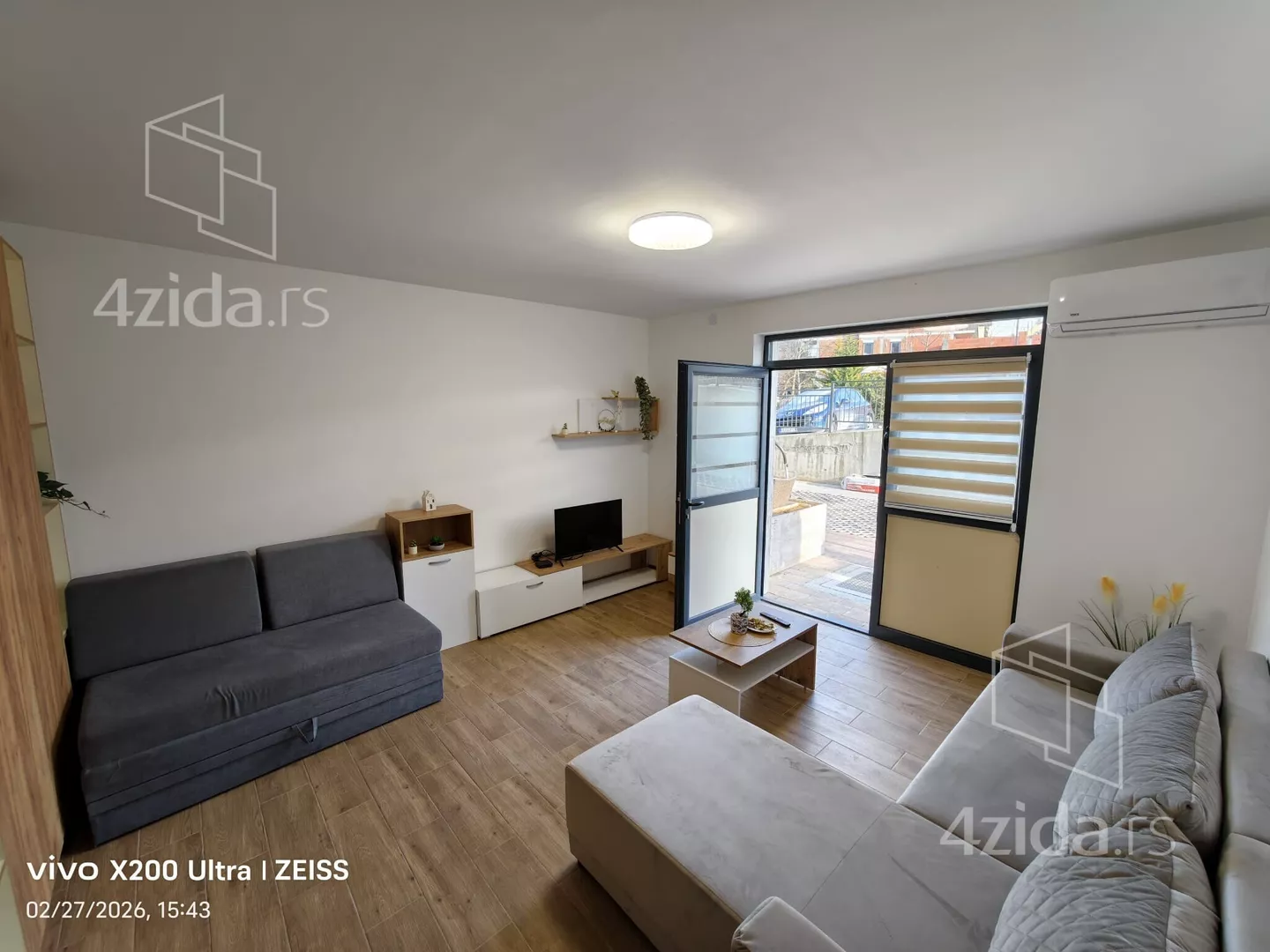 Jednoiposoban stan | 4zida