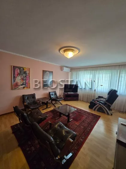 Jurija Gagarina | 4zida.rs