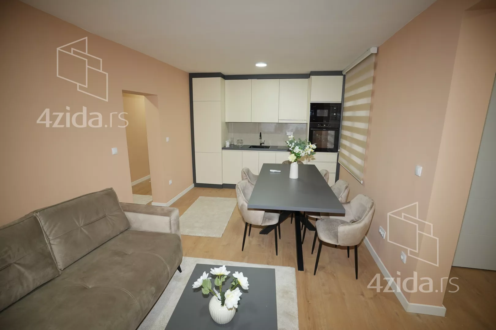 Četvorosoban stan | 4zida