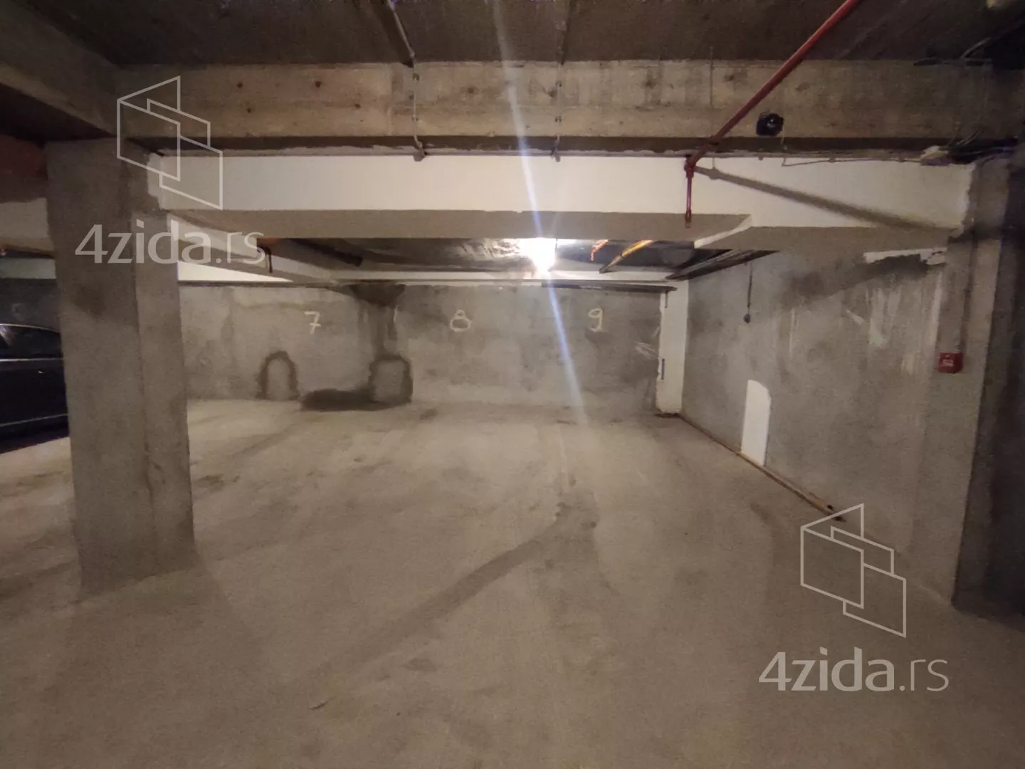 Garaža | 4zida