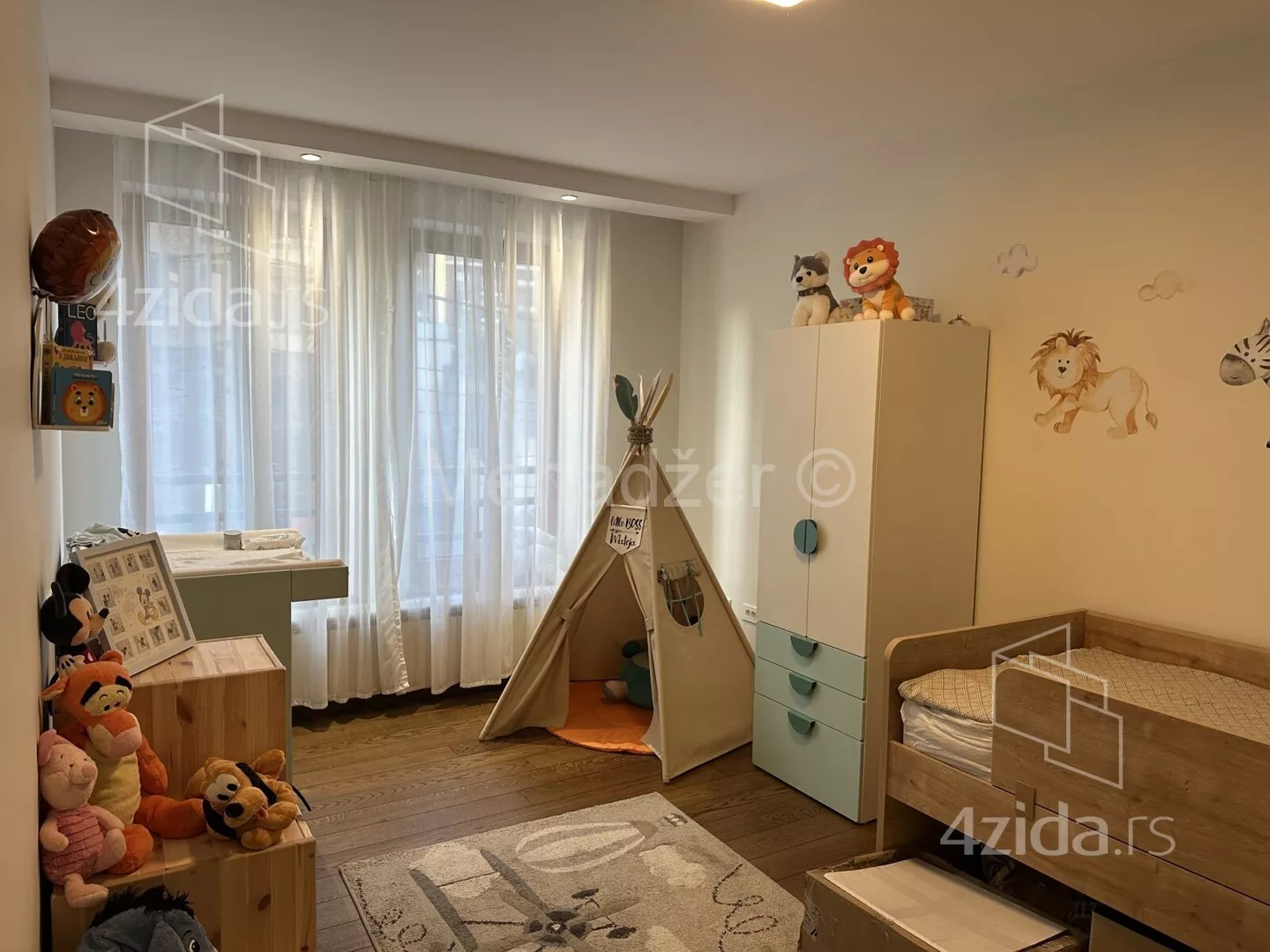 Četvorosoban stan | 4zida