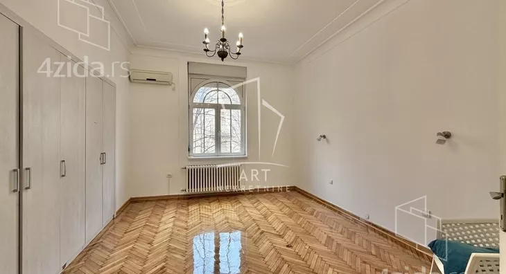 Šestosoban stan | 4zida