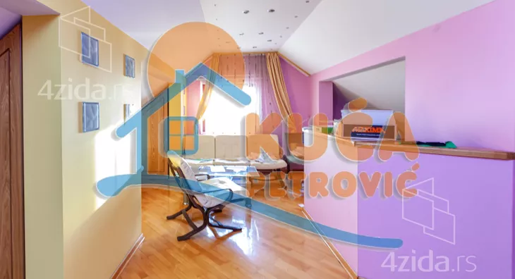 3-etažna kuća | 4zida