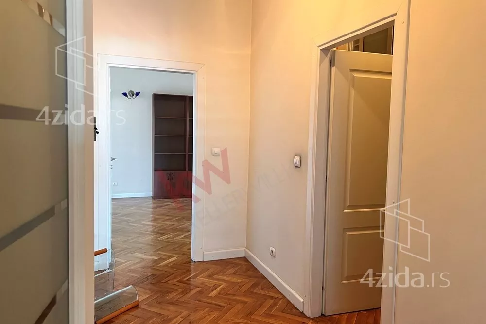 Kancelarija | 4zida