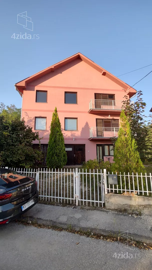 3-etažna kuća | 4zida