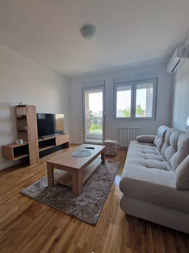 Braće Jovanovića 14