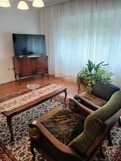 KRALJICE MARIJE | 4zida.rs
