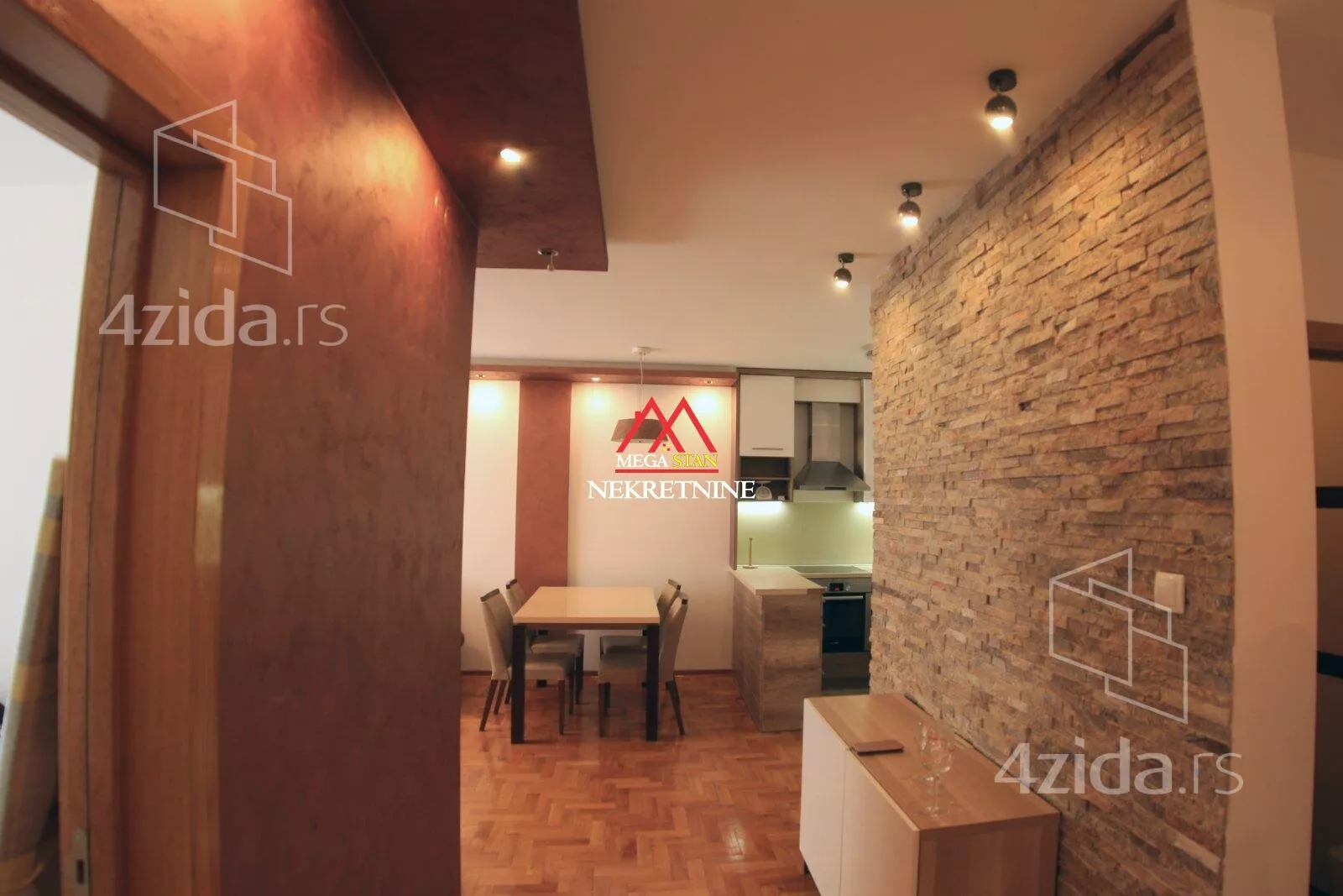 Troiposoban stan | 4zida