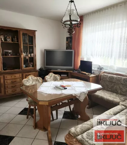 Sremska Kamenica | 4zida.rs