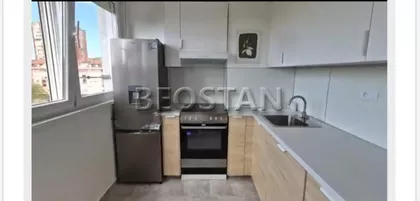 Pariske Komune | 4zida.rs