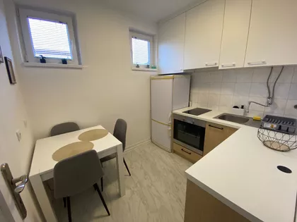 Tršćanska 17 | 4zida.rs