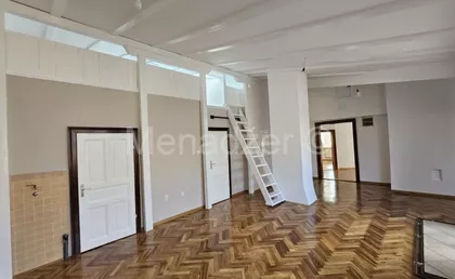 Avijatičarski trg | 4zida.rs