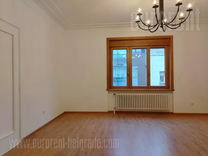 KNEZ MIHAILOVA | 4zida.rs