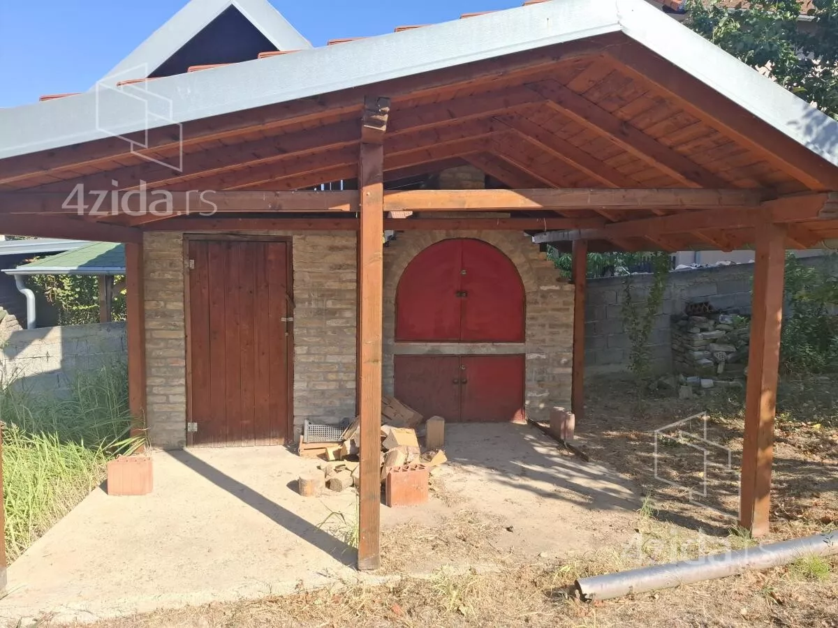 Kuća | 4zida