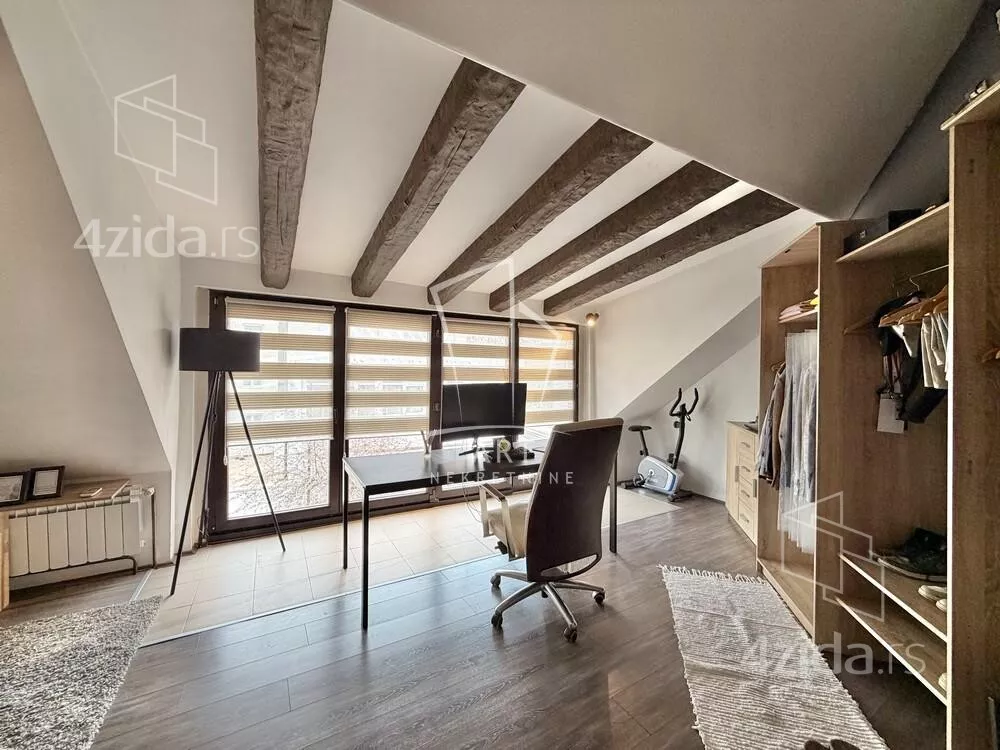 3-etažna kuća | 4zida