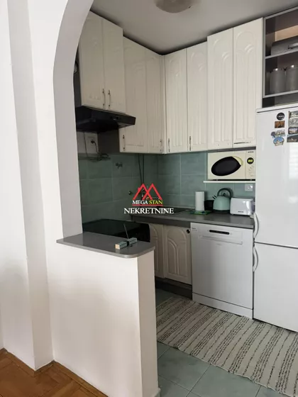 Bulevar Cara Lazara | 4zida.rs