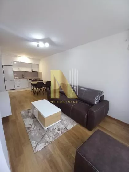 Bulevar Patrijarha Pavla (Somborski Bulevar) | 4zida.rs