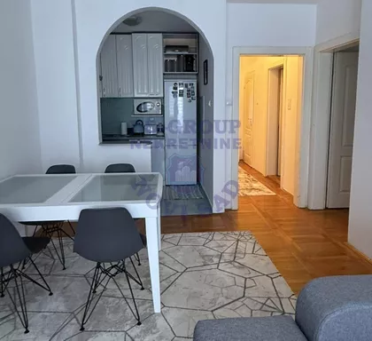 Bulevar Cara Lazara | 4zida.rs