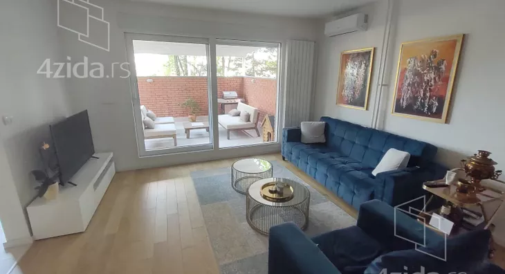 Petosoban stan | 4zida